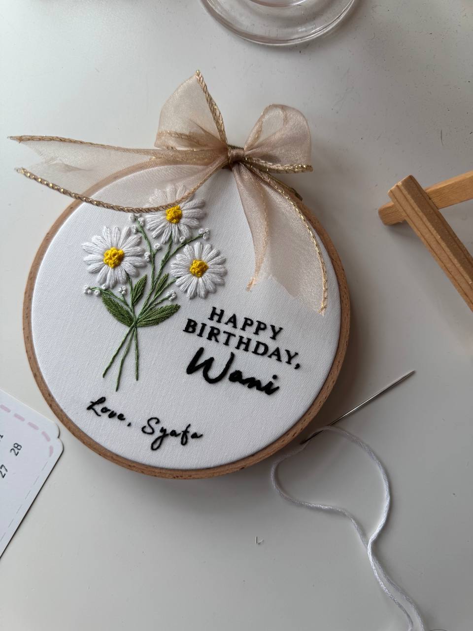 Daisy (mini hoop)